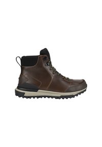 Botte de randonnée en cuir marron avec un dessus haut, col de cheville en textile noir, lacets verts, semelle rembourrée et semelle robuste pour une meilleure traction.