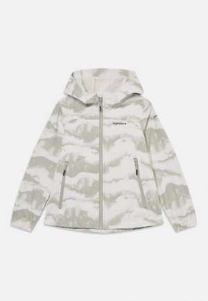 Giacca leggera con cappuccio di colore bianco con motivo nuvoloso grigio. Presenta una cerniera frontale, due tasche laterali con zip e polsini elasticizzati. Tessuto resistente.