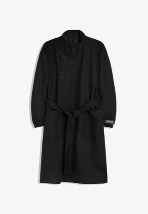 Bershka, LONG HIGH NECK - COAT - Manteau classique - black