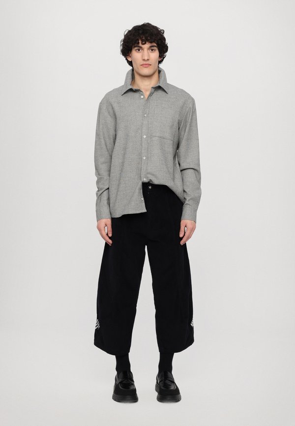 MOJAVE PANTS UNISEX - Trousers