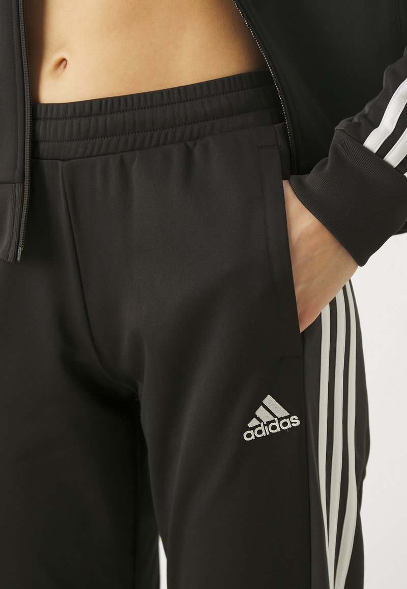 adidas women's set black