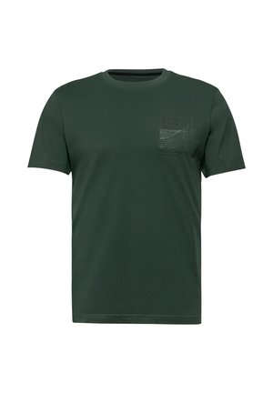 T-shirt en coton à manches courtes vert foncé avec un graphique de poche sur le devant, comportant du texte et un motif de vagues sur le côté gauche. Encolure ronde.