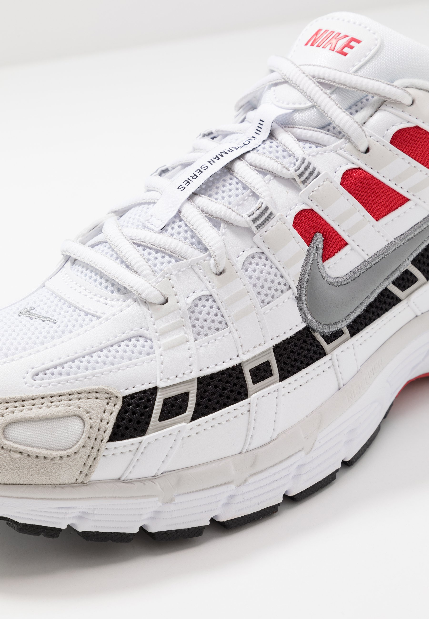 Nike Sportswear P-6000 - Sneaker low - white/particle grey/university  red/neutral grey/black/weiß - Zalando.ch