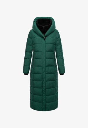 Duga zelena puffer jakna s kapuljačom, koja ima kviltani dizajn, prednji patentni zatvarač, bočne džepove i crne akcentne detalje na rukavima.