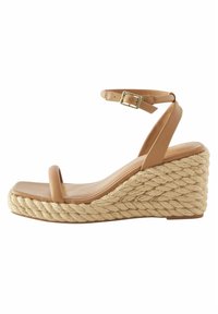 Next Espadryle