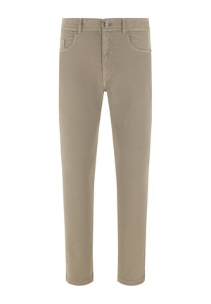 Pantalones beige de pierna recta con botón frontal, cremallera, trabillas para cinturón y bolsillos delanteros y de moneda.