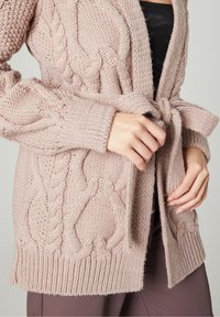 Guido Maria Kretschmer Collection Kofta - mottled light pink