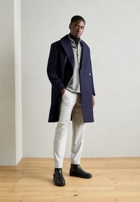 Isaac Dewhirst OVERSIZED COAT - Palton clasic - navy