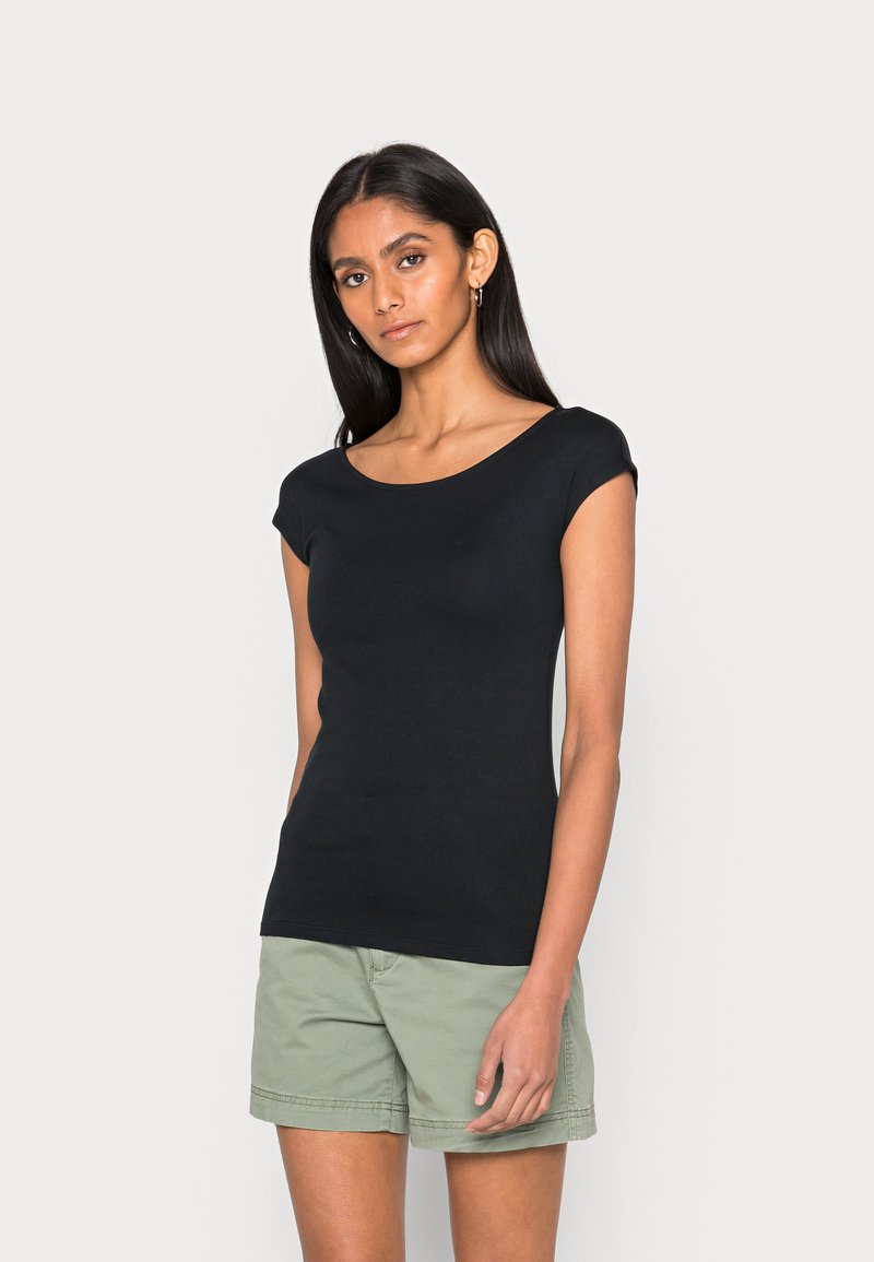 gap bateau shirt