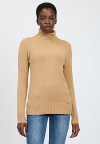 INFLUENCER TURTLENECK - Maglione - camel