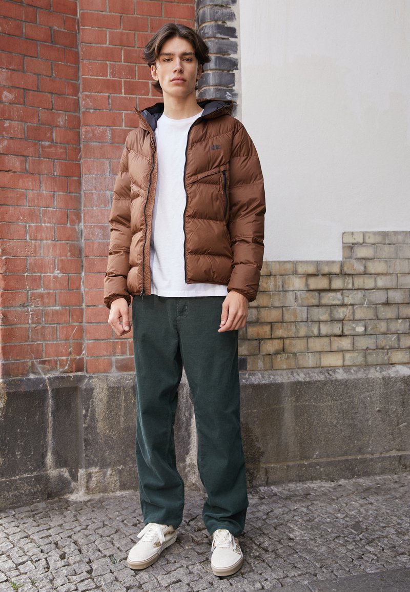 winter jacket men nike