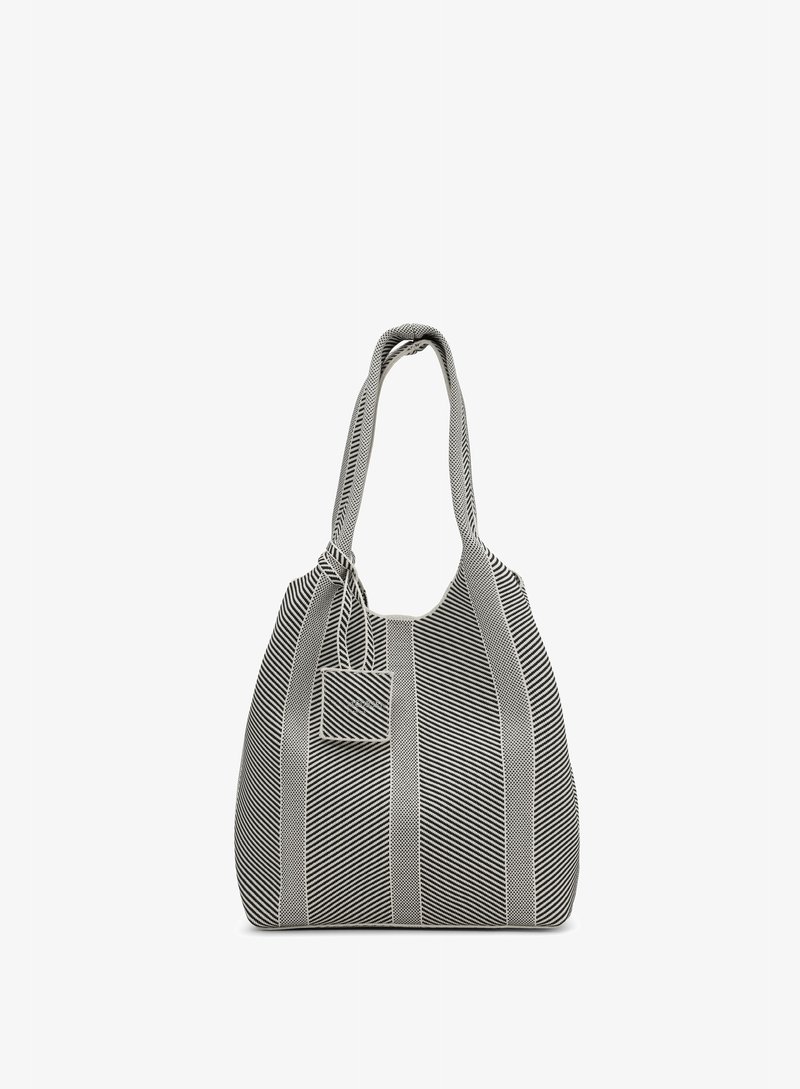 Zwart-wit gestreepte draagtas met twee lange schouderbanden en een klein aangehecht vierkant tasje dat aan één band hangt.
