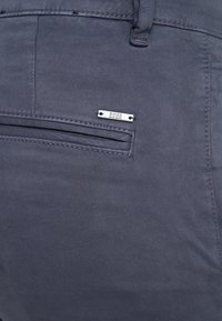 BOSS Chino kalhoty - blue-grey