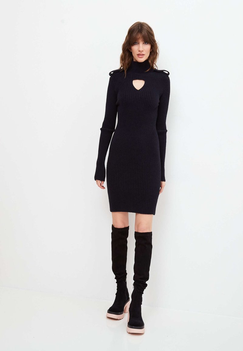 Cesare Gaspari HIGH NECK LONG SLEEVE - Pouzdrové šaty - black