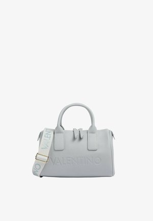 Borsa a mano in pelle grigia con due manici, logo in rilievo sulla parte anteriore e tracolla rimovibile con la scritta "VALENTINO" in azzurro chiaro.