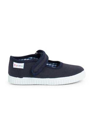 Granatowe buty typu Mary Jane z materiału, z rzepem, białą gumową podeszwą i niebieską w kratkę podszewką. Zawierają małą metkę marki.