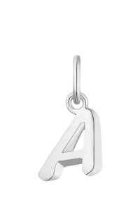 Ciondolo in argento a forma della lettera "A", con superficie lucida e un anello rotondo per il fissaggio. Design semplice e moderno.