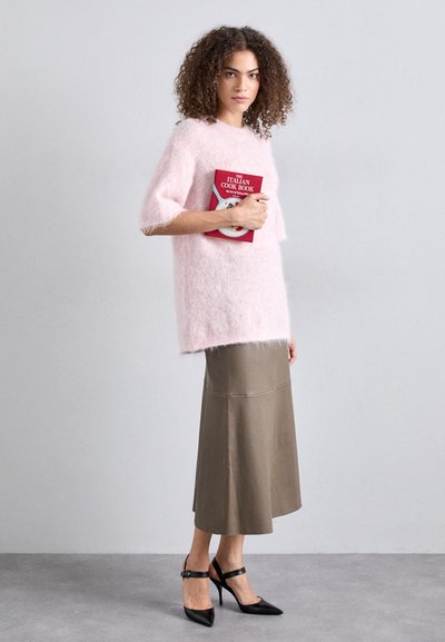 Olympia Le-Tan BOOK CLUTCH ITALIAN COOK BOOK - Clutches - bordeaux latim