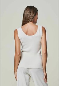 YOU LOOK PERFECT SET - Pyjama - bonewhite
