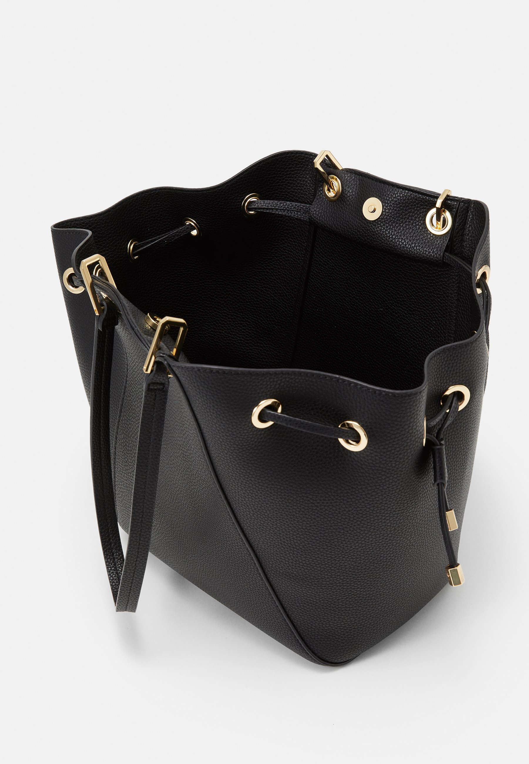 amazon prime eastpak