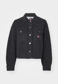 BADGE OVERSHIRT - Winterjacke - black