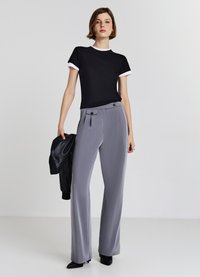 Calliope STRAIGHT CON TASCHINO - Pantaloni - grigio fumo melange