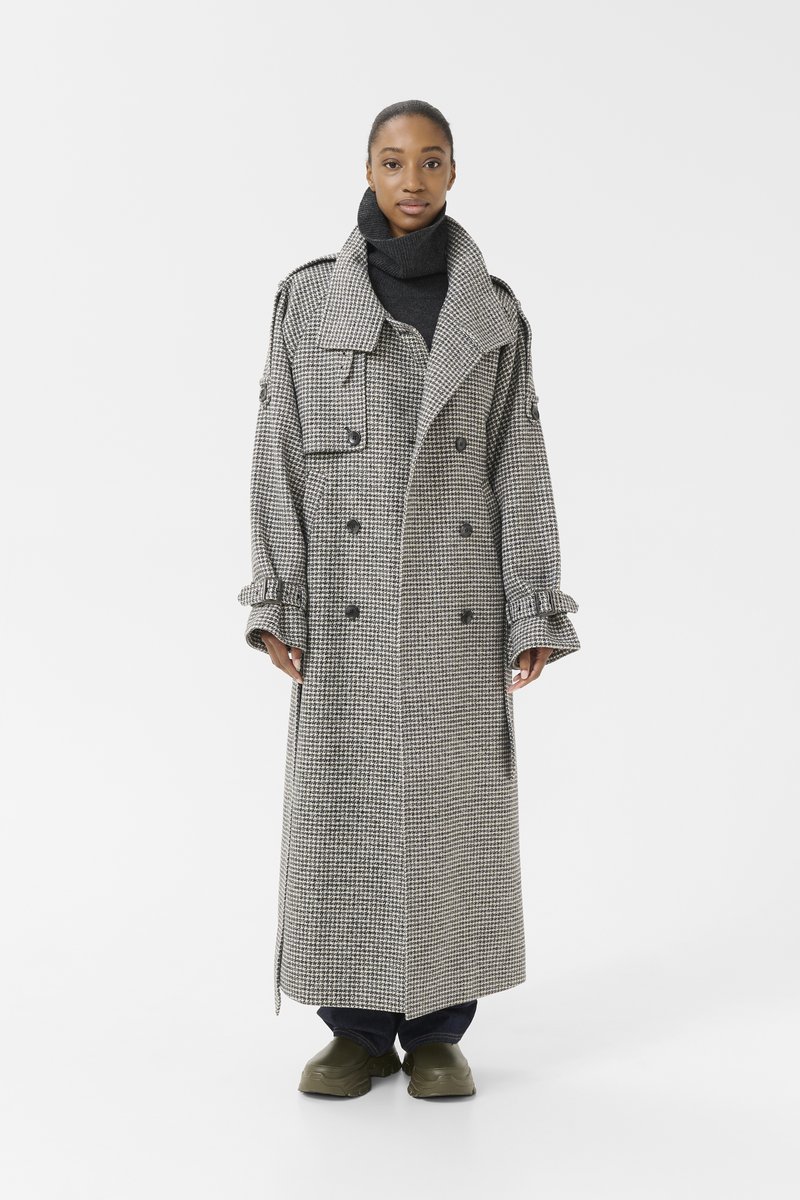 Gestuz AVIC LONG COAT - Trenssi - black/white