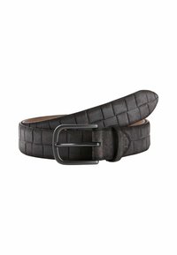 Zwarte geweven leren riem met een rechthoekige matte zwarte metalen gesp. De textuur is glad met een patroon van vierkanten.
