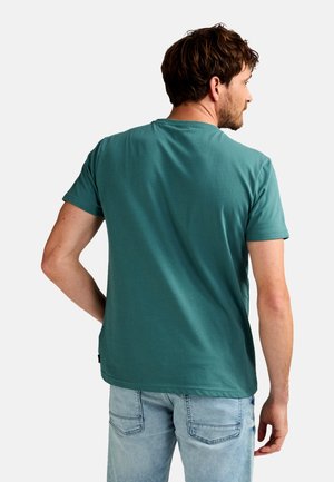 Petrol Industries, MEN T-SHIRT SS CLASSIC PRINT - Základné tričko - oil green