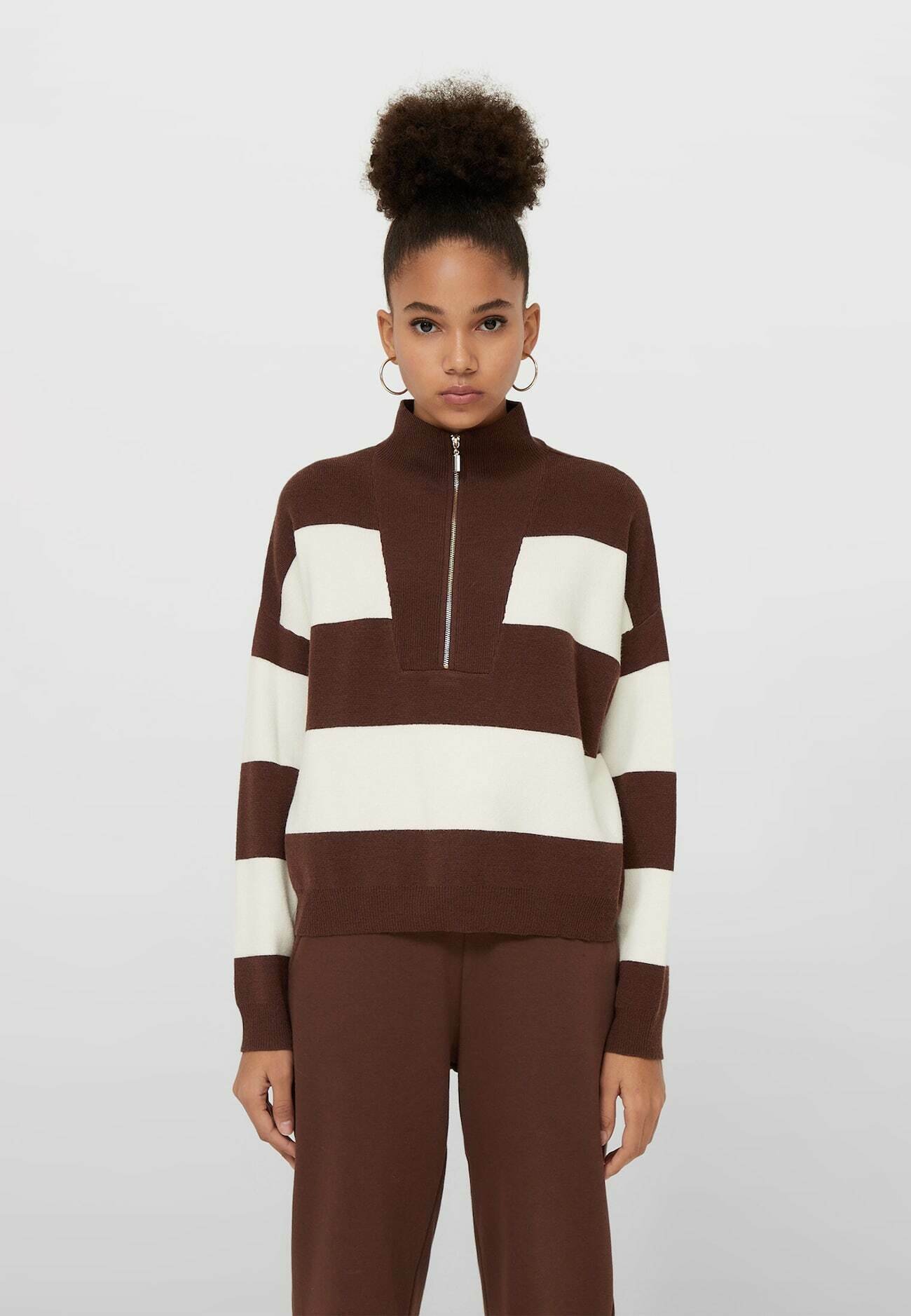 Stradivarius GESTREIFTER MIT REISSVERSCHLUSS - Strickpullover - brown/braun Stradivarius GESTREIFTER MIT REISSVERSCHLUSS - Strickpullover - brown/braun