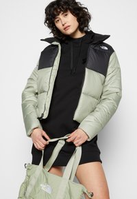 The North Face SAIKURU JACKET - Casaco de inverno - tea green
