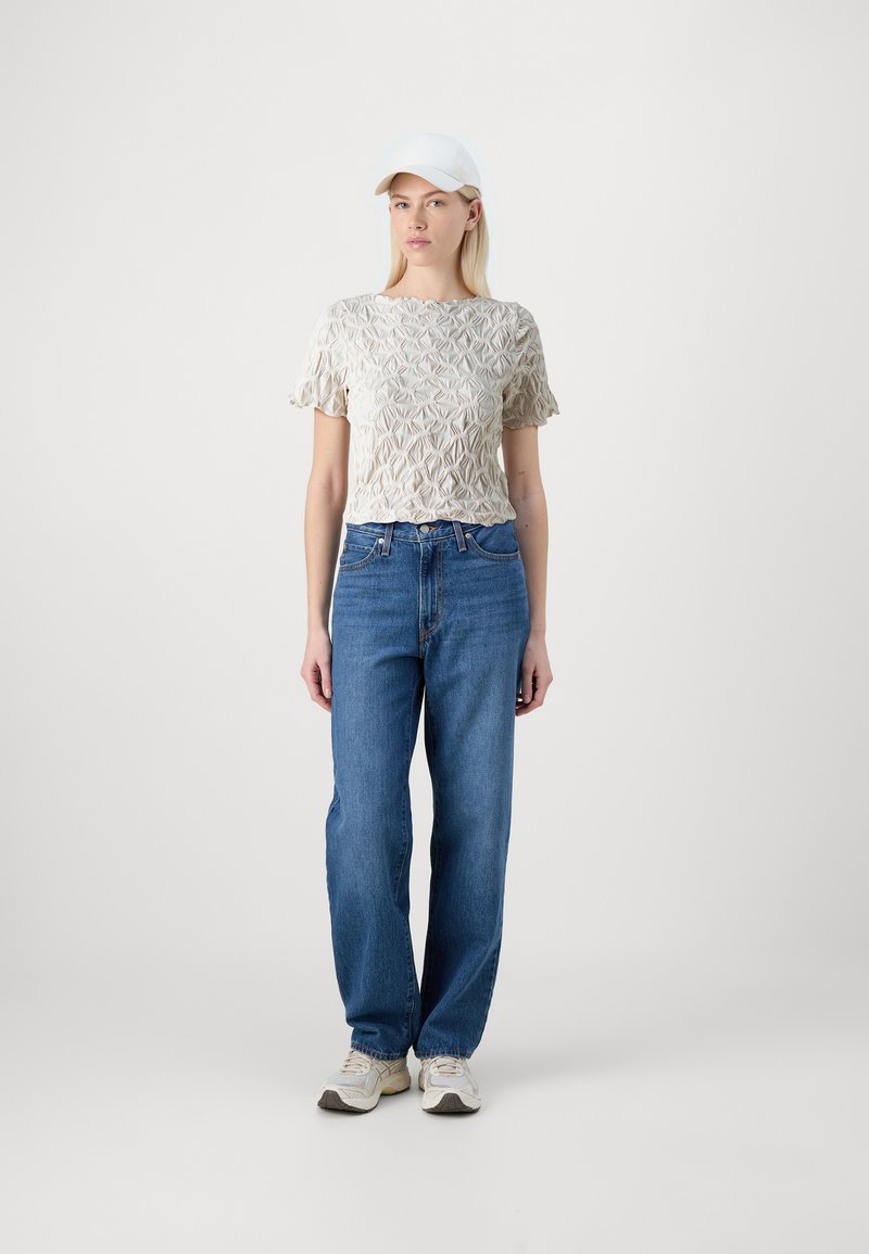 Vero Moda VMUMA STRUCTURED - T-Shirt print - pumice stone/beige 