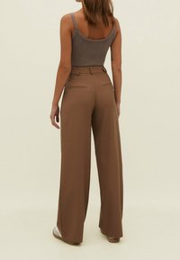 Stradivarius Trousers - camel