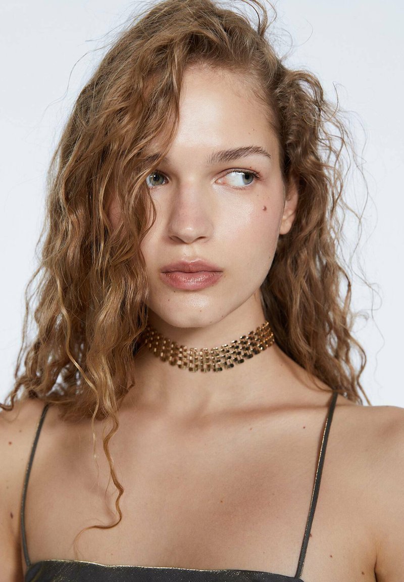 Stradivarius Halskette gold coloured/goldfarben Zalando.at