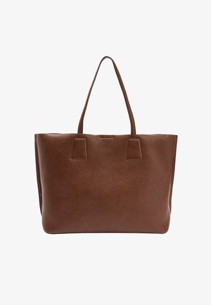 Brązowa torba typu tote ze skóry o gładkiej fakturze, o ustrukturyzowanym kształcie, dwoma płaskimi uchwytami i prostokątnym korpusie. Minimalistyczny design bez widocznych elementów metalowych.