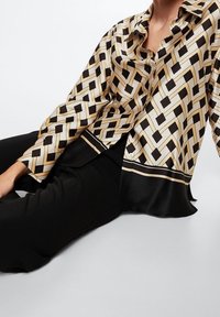 Mango Overhemdblouse - yellow