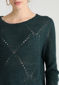 QS Strickpullover - green
