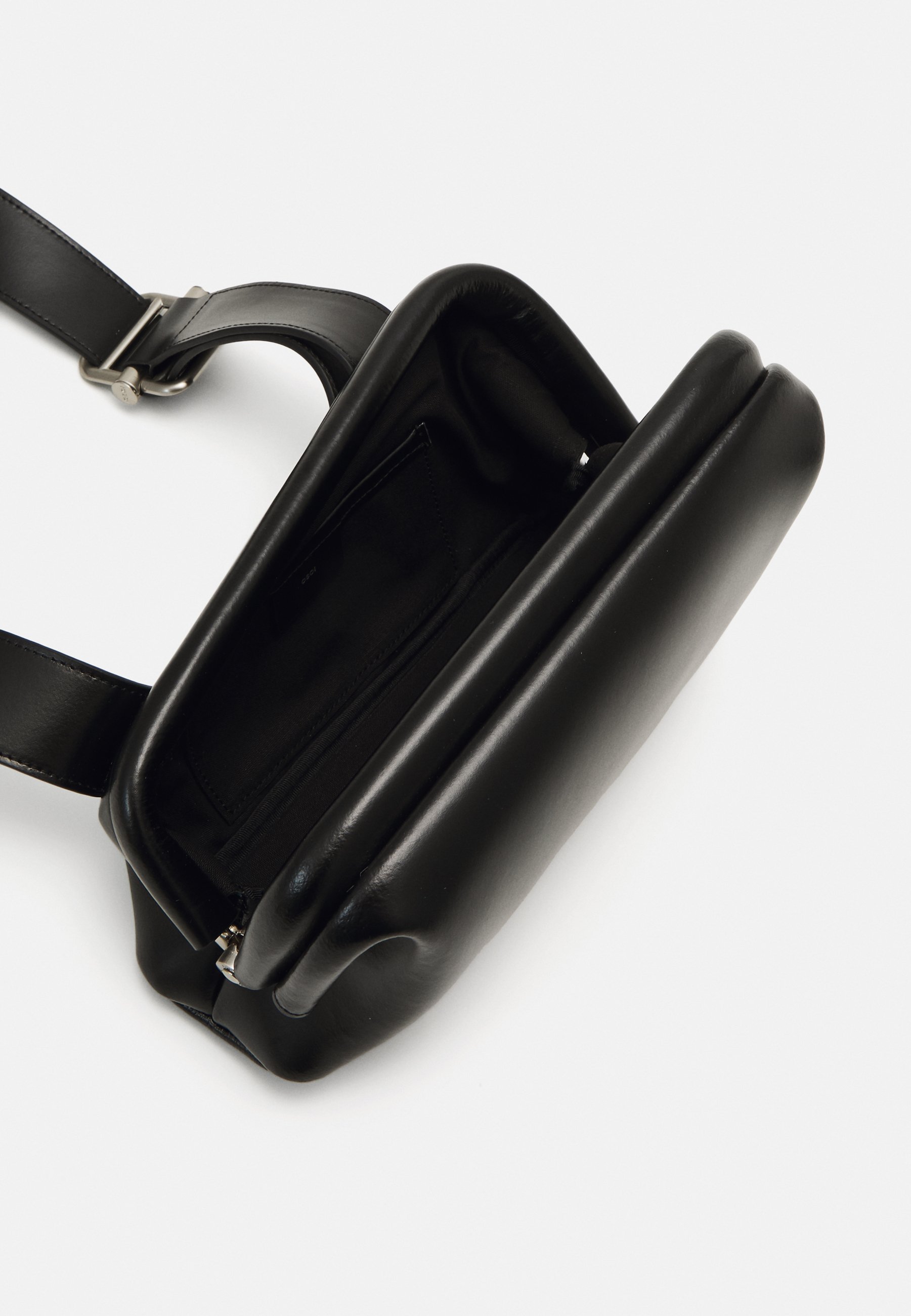 Osoi SLIDE BROT - Cross body bag - black - Zalando
