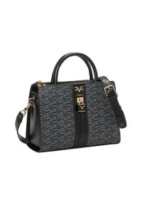 Zwart en grijs handtas met een patroon van textuurstof, dubbele handgrepen bovenaan, een afneembare schouderriem, gouden hardware en ritssluiting.