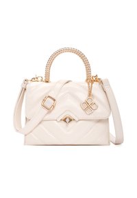 Borsa in pelle sintetica bianca con design trapuntato, hardware dorato, manico trasparente, tracolla staccabile e charm decorativo.