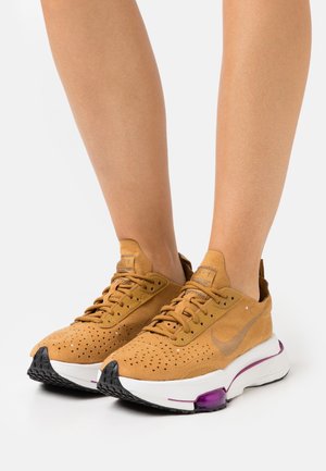 Nike Sportswear, Baskets basses - brown