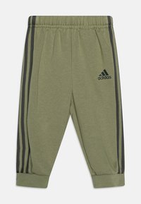 adidas Performance ESSENTIALS ALLOVER PRINTED - Chándal - tent green