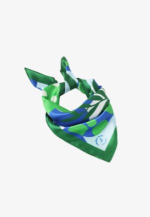 Foulard di seta verde e blu a forma triangolare con una superficie liscia, caratterizzato da grandi forme astratte e un logo stampato.