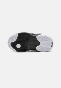 Jordan JORDAN MAX AURA 6 UNISEX - Sneakers basse - white/metallic gold/black