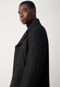 Isaac Dewhirst NEW SHORT PEACOAT SIDE ENTRY - Übergangsjacke - black