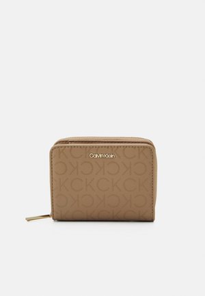 CD Logo Caro 11cm Compact Wallet Gold Calfskin