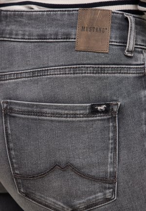 Mustang HOSE STYLE SHELBY  - Bootcut jeans - schwarz