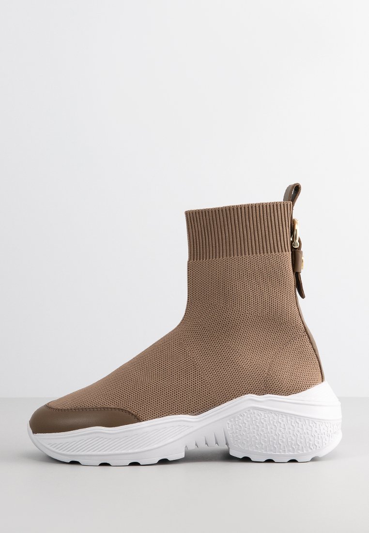 Sneakers alte