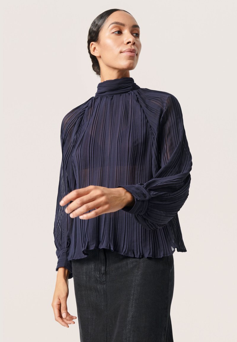 Soaked in Luxury - CHRISLEY - Blouse - night sky, Vergroten