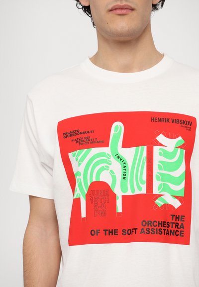 Henrik Vibskov THE ORCHESTRA TEE UNISEX - Print T-shirt - ecru